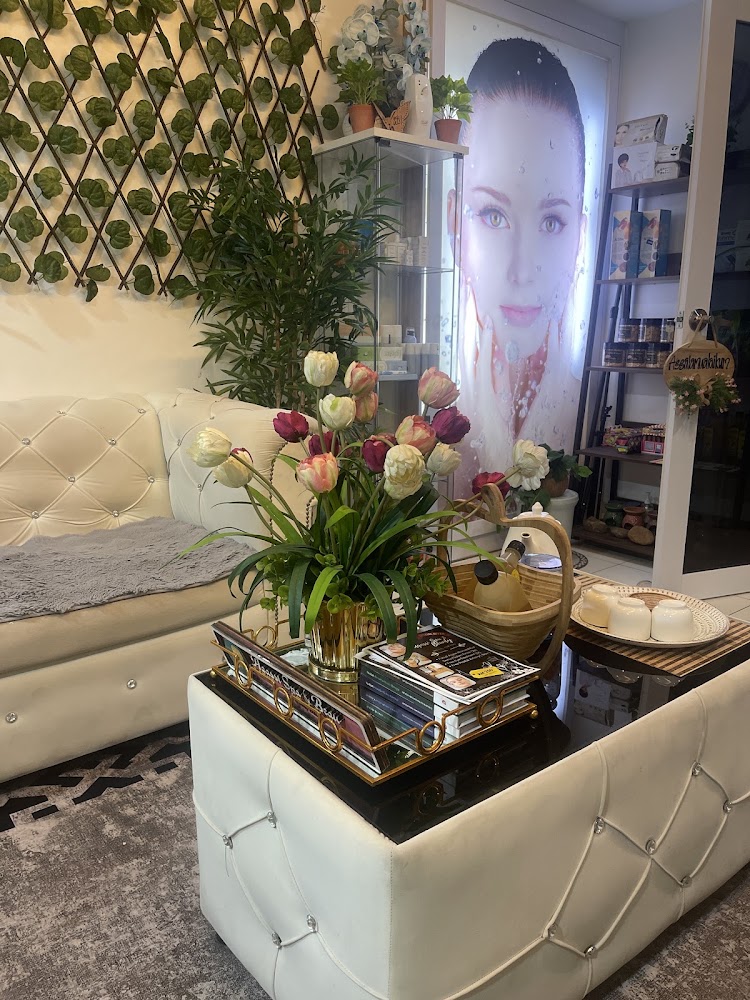 Aqassi Spa & Confinement Care